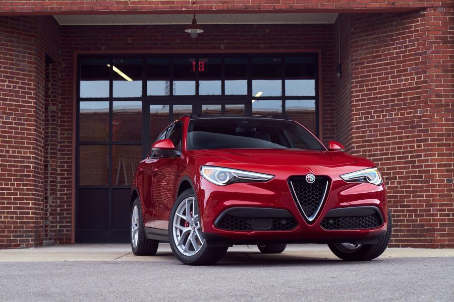  Alfa Romeo Stelvio Ti Sport (949) 2017 года  (NA) (фото 29 из 39)